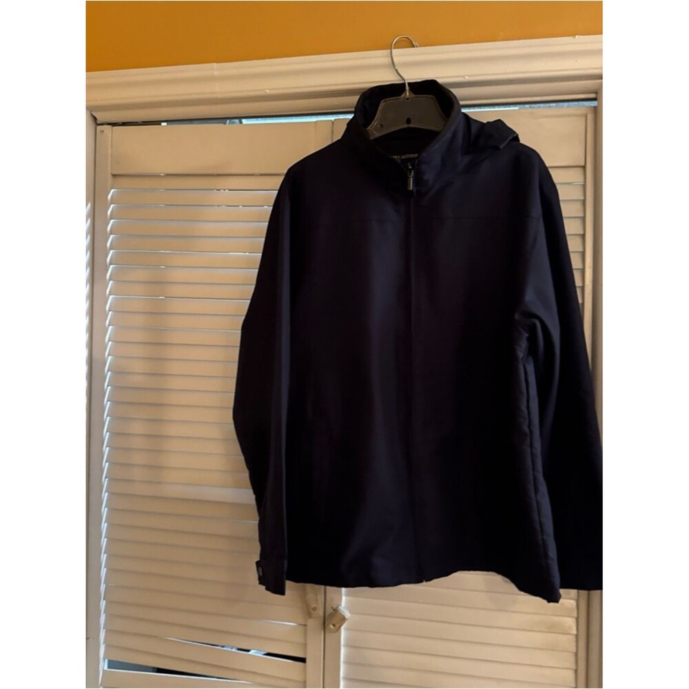 Men's Navy Full-Zip Lightweight Jacket size medium
